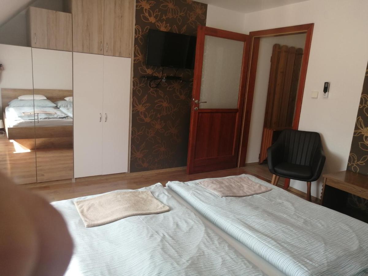 Anita Apartman Bük Екстериор снимка