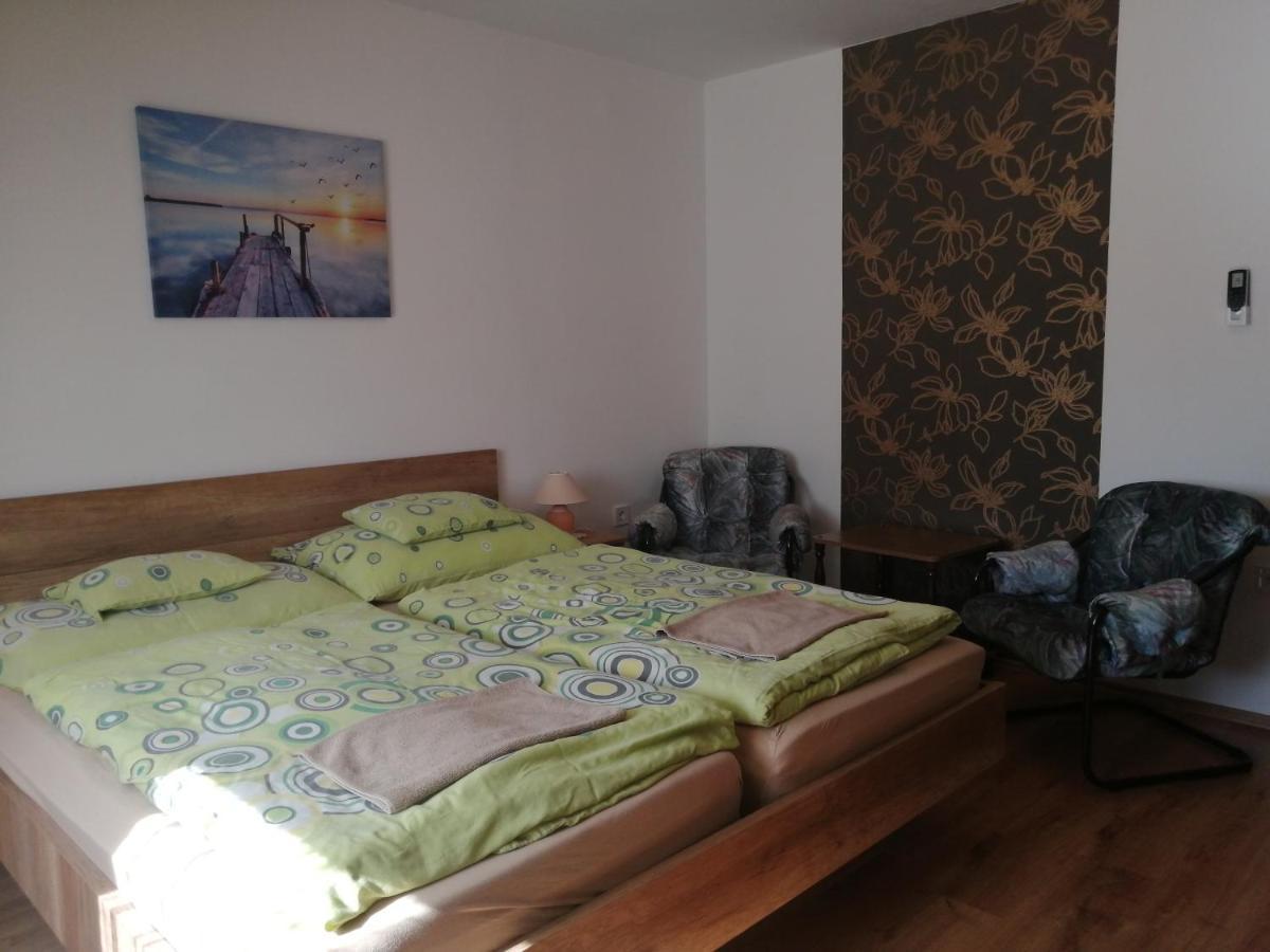 Anita Apartman Bük Екстериор снимка