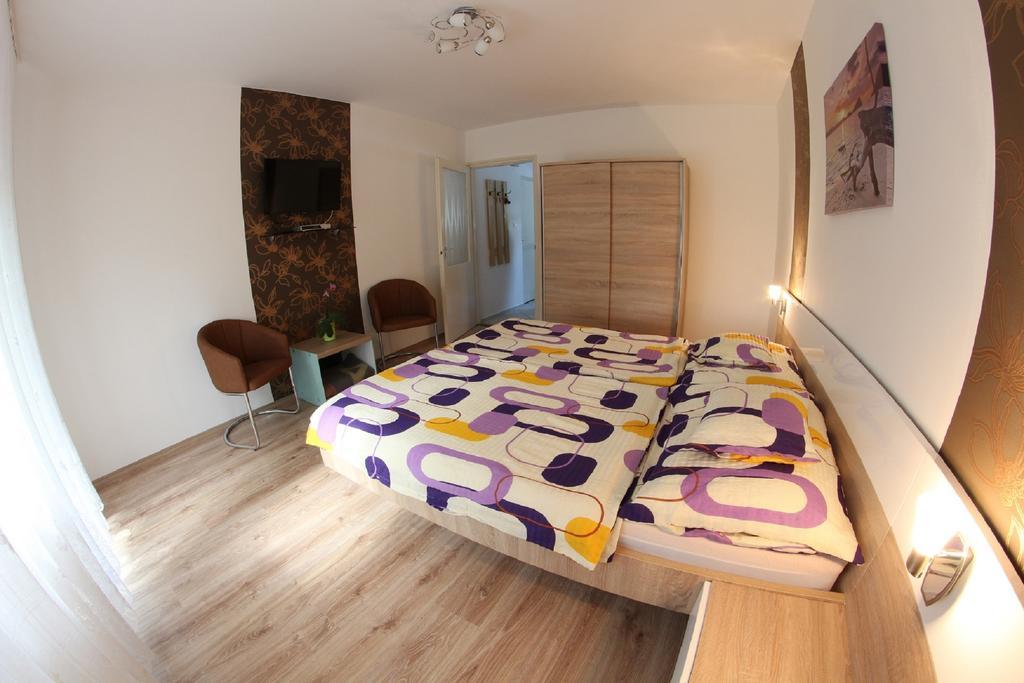 Anita Apartman Bük Екстериор снимка
